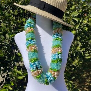 Handmade Leis- Blue and Ivory Plumeria flower 42 inch
